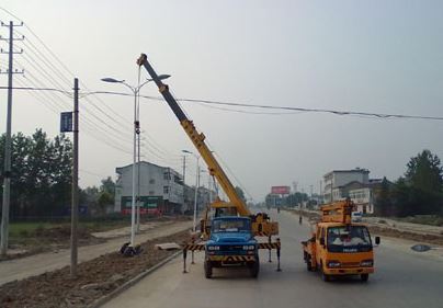 Kas Solar Streeti lamp on endiselt vihmastel päevadel?-风向标 -4 组-夏雨